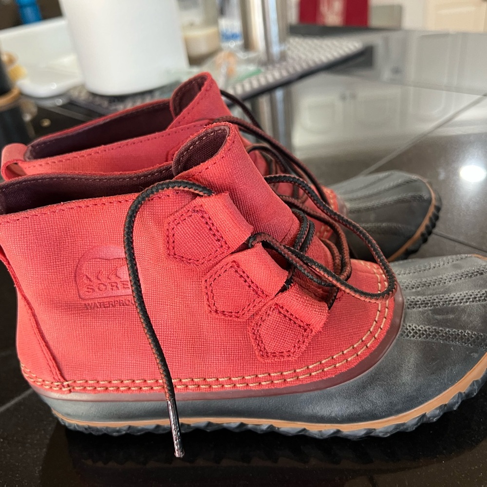 Sorel boots soo cute